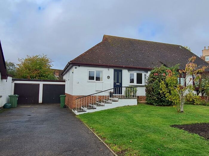 2 Bedroom Bungalow To Rent In Grove Green, Maidstone, ME14