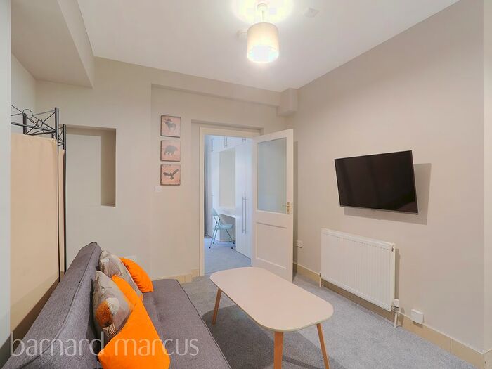 1 Bedroom Flat To Rent In Holland Road, London, W14