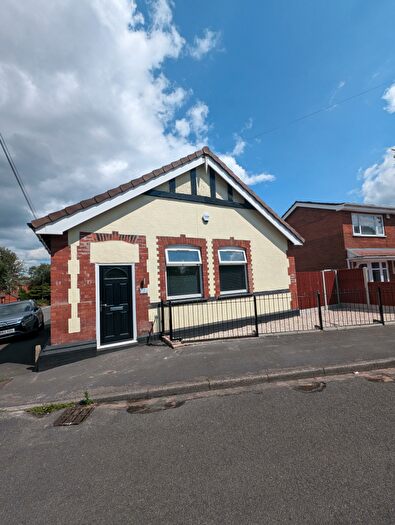 2 Bedroom Bungalow To Rent In Elliotts Road, Tipton, DY4
