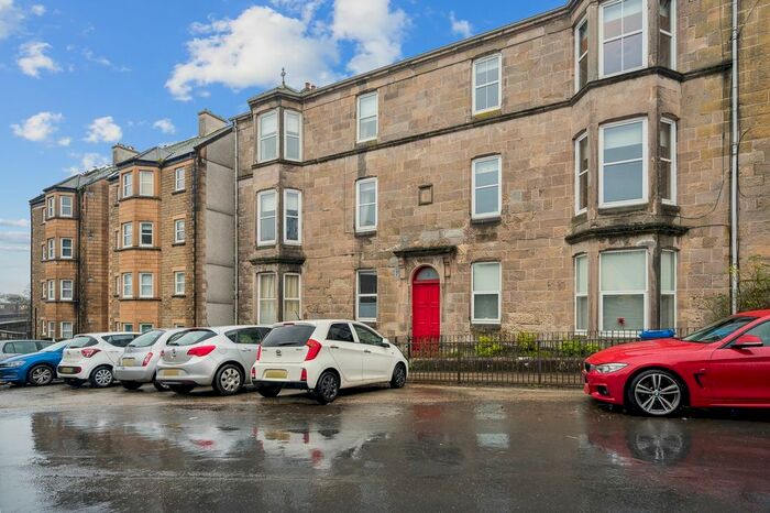 2 Bedroom Flat To Rent In Clydeshore Road, Dumbarton, Wdc, G82