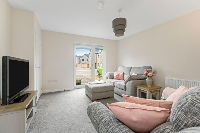 3 Bedroom End Terrace House For Sale In Lairdship Drive, Sighthill, Edinburgh, EH11