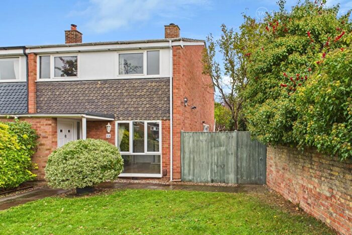 3 Bedroom Semi-Detached House For Sale In Saxon Close, Godmanchester, Huntingdon, Cambridgeshire, PE29