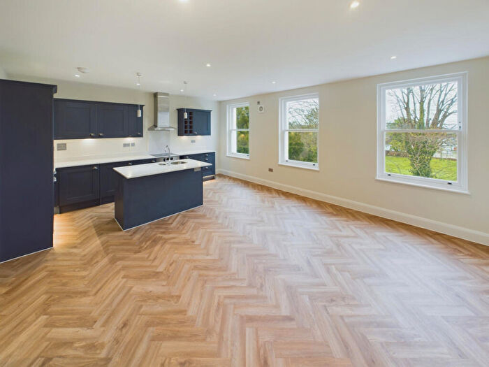 2 Bedroom Flat To Rent In Homefield Road, Richmond Grove, Exeter, EX1