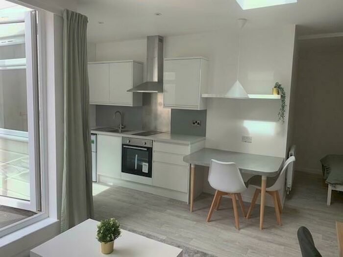 Studio To Rent In Studio, Delta Studios, Bristol Road, Selly Oak, Birmingham, B29