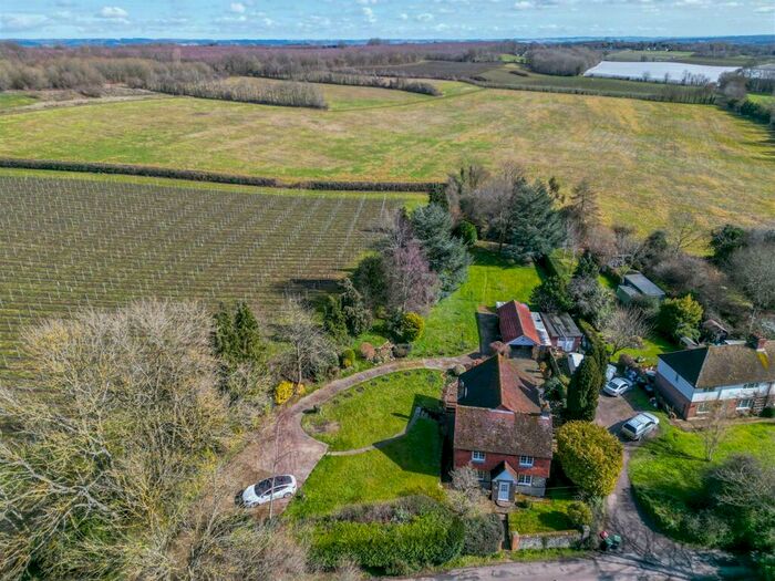 5 Bedroom Detached House To Rent In Rose Cottage, Canon Lane, Wateringbury, ME18