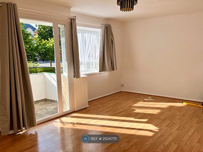 2 Bedroom Flat To Rent In Fore Street, London, N9