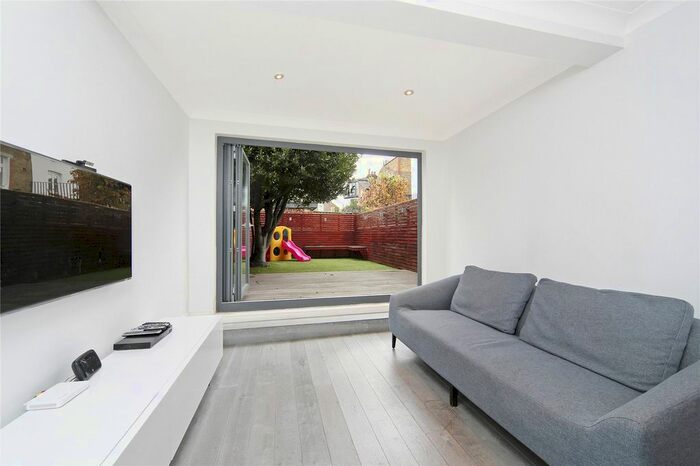 3 Bedroom Terraced House To Rent In Oakbury Road, London, SW6
