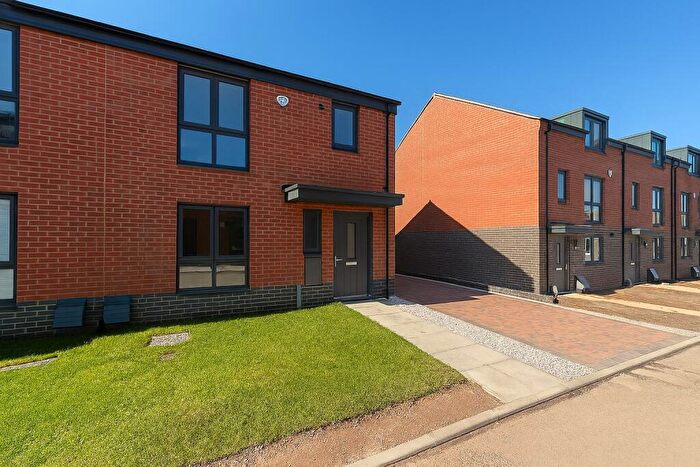 3 Bedroom House To Rent In Agnes Drive, Derby, DE56