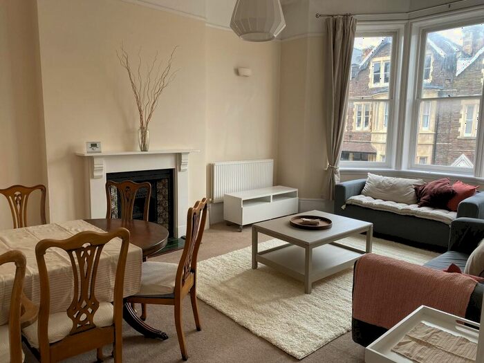 2 Bedroom Flat To Rent In Manilla Road, Clifton, BS8