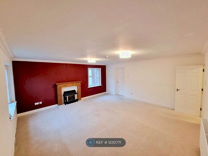 2 Bedroom Flat To Rent In Belvedere House, Liverpool, L17