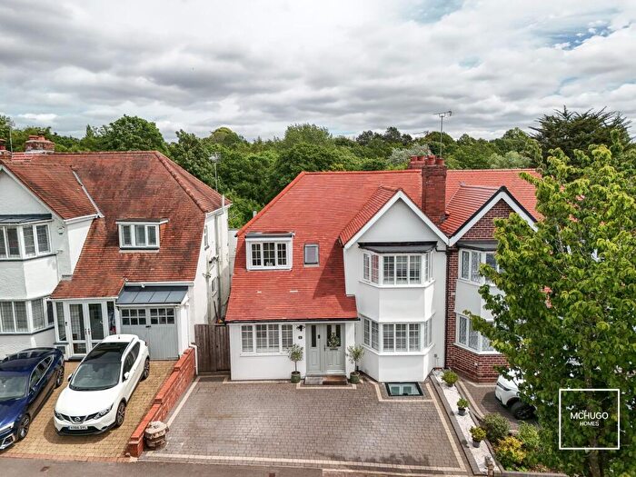 4 Bedroom Semi-Detached House For Sale In Pereira Road, Birmingham, B17