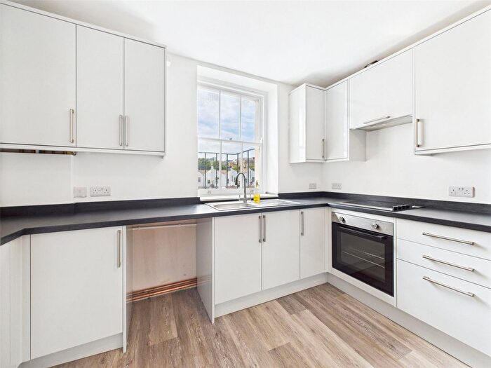 3 Bedroom Maisonette To Rent In St Georges Place, Brighton, East Sussex, BN1