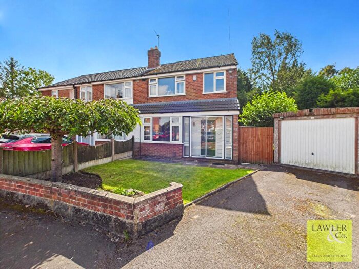 3 Bedroom Semi-Detached House For Sale In Bosden Avenue, Hazel Grove, Stockport, SK7