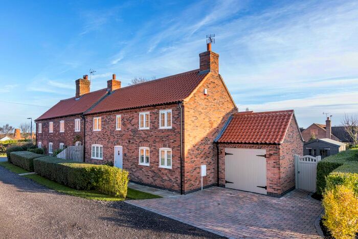 3 Bedroom Semi-Detached House For Sale In Tenters Lane, Eakring NG22