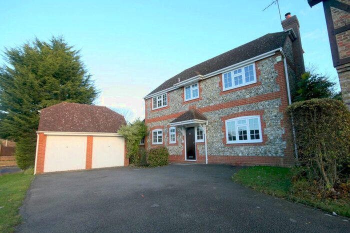 4 Bedroom Detached House To Rent In Bunbury Way, Epsom, KT17