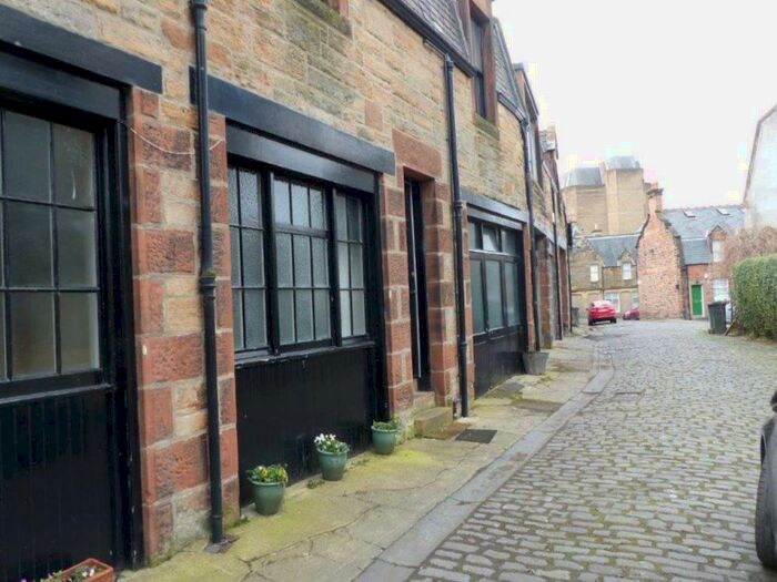 2 Bedroom House To Rent In Belford Mews, West End, Edinburgh, EH4