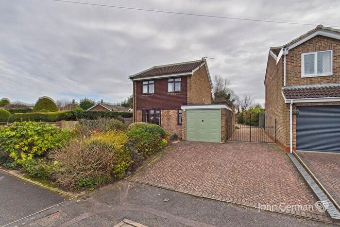 3 Bedroom Detached House For Sale In Alder Grove, Stapenhill, DE15