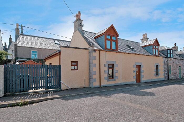 4 Bedroom Semi-Detached House For Sale In Pulteney Street, Portknockie, Buckie, Moray, AB56