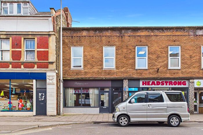 1 Bedroom Flat To Rent In Old Church Road, Clevedon, BS21