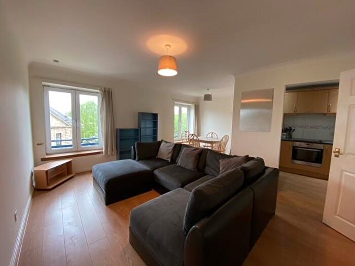 2 Bedroom Flat To Rent In / At Turnbull Street, G1