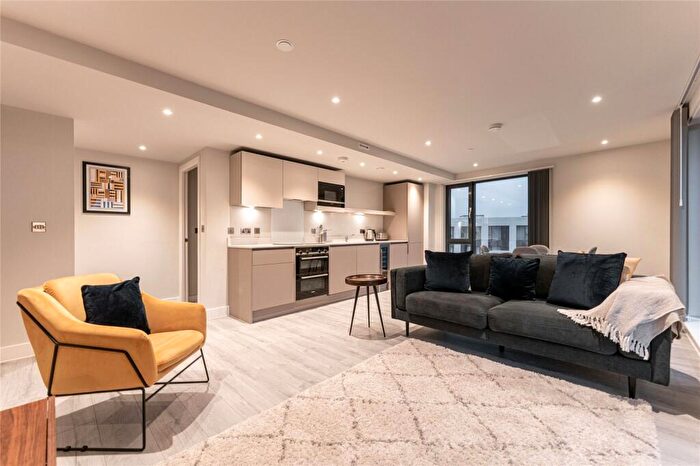 2 Bedroom Apartment To Rent In St Martins Place, Broad Street, Birmingham, West Midlands, B15