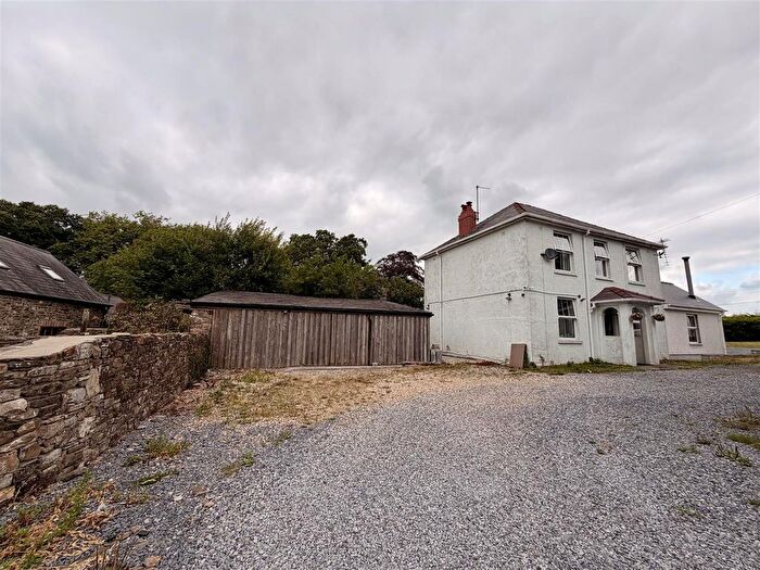 2 Bedroom Detached House For Sale In Sylen Road, Pontyberem, Llanelli, SA15