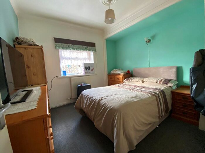 1 Bedroom Bungalow For Sale In Pot House Road, Wibsey, Bradford, BD6