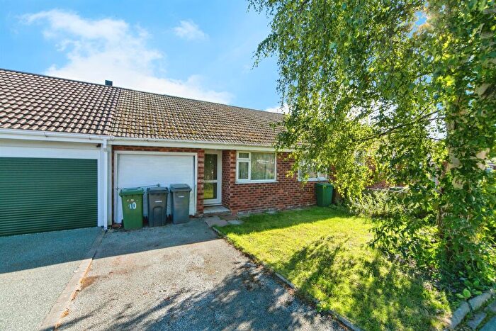 2 Bedroom Semi-Detached Bungalow For Sale In Howbeck Close, Prenton, CH43