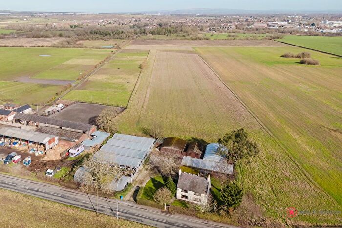 3 Bedroom Cottage For Sale In Lumber Lane, Burtonwood, Warrington, WA5