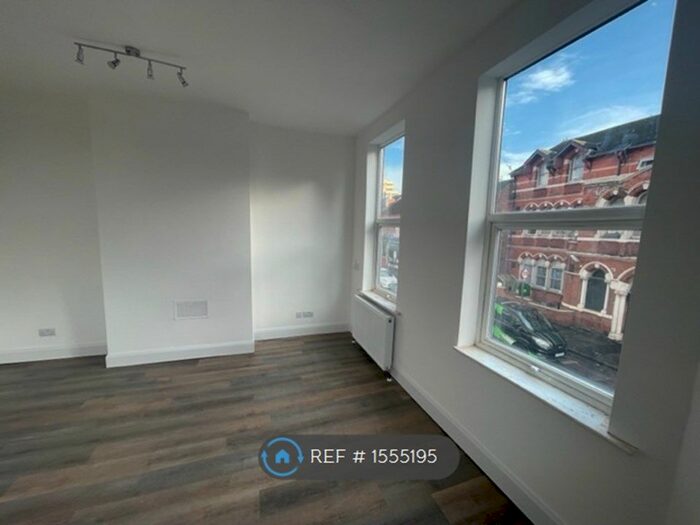 3 Bedroom Flat To Rent In Radford Boulevard, Nottingham, NG7