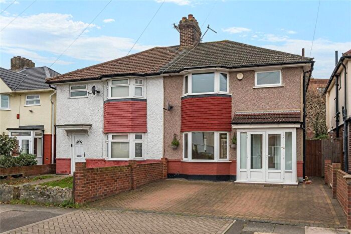 3 Bedroom Semi Detached House For Sale In Blacklands Road, London, SE6