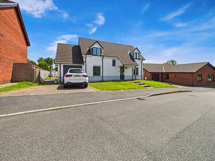 4 Bedroom Detached House For Sale In Charles Thomas Avenue, Pembroke Dock, SA72