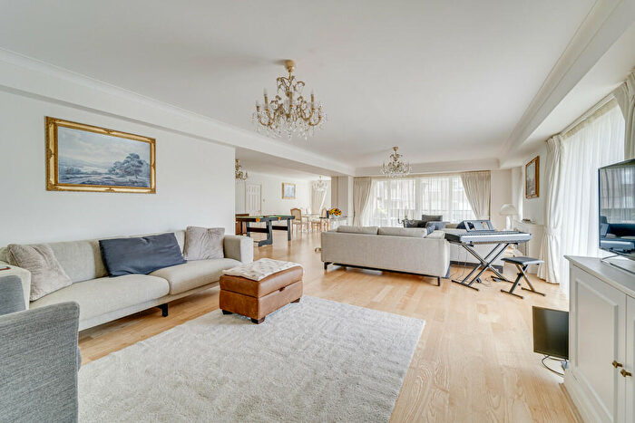 4 Bedroom Apartment To Rent In Prince Regent Court, Avenue Road, St Johns Wood, NW8