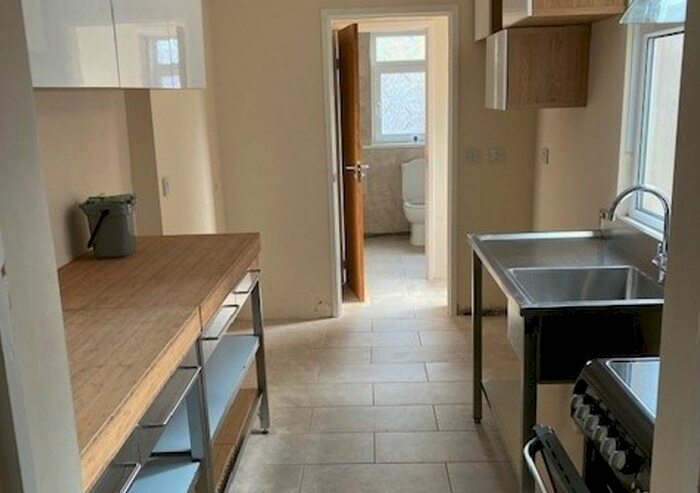 2 Bedroom Property To Rent In Somerset Place, Cwmavon, Port Talbot, SA12