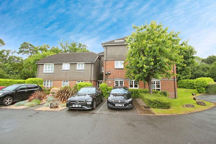 2 Bedroom Flat To Rent In Colham Road, Uxbridge, UB8