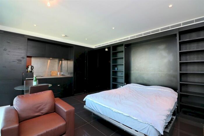 Studio To Rent In Pan Peninsula West Tower, Canary Wharf, E14