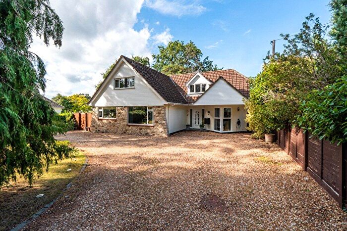 4 Bedroom Detached House For Sale In Glenwood Road, West Moors, Ferndown, Dorset, BH22