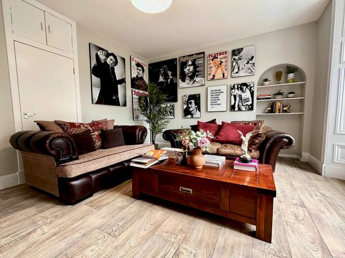 1 Bedroom Flat To Rent In Lochee Road, Dundee, DD2