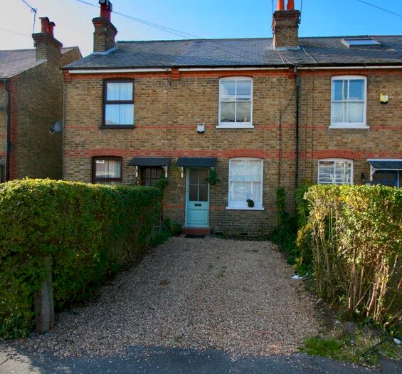 2 Bedroom Terraced House To Rent In High Street, Northwood, HA6