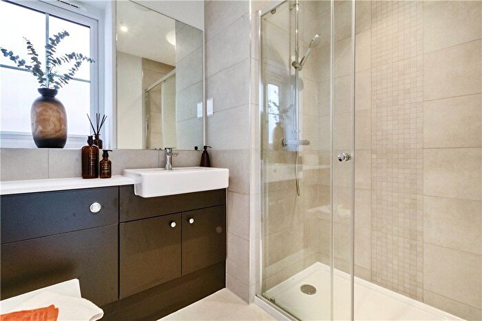 4 Bedroom Detached House For Sale In Pakenham Road, Bracknell, Berkshire, RG12