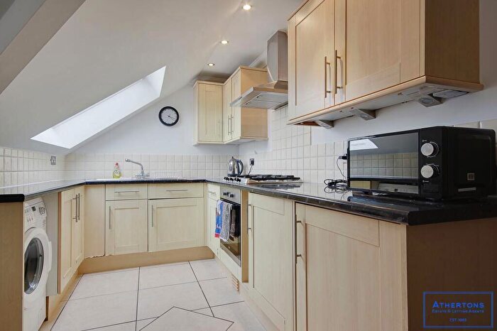 2 Bedroom Apartment For Sale In Wellington Road, Bournemouth, Dorset, BH8