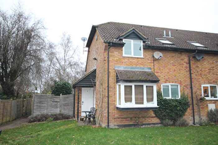 1 Bedroom House To Rent In Byron Close, Twyford, RG10