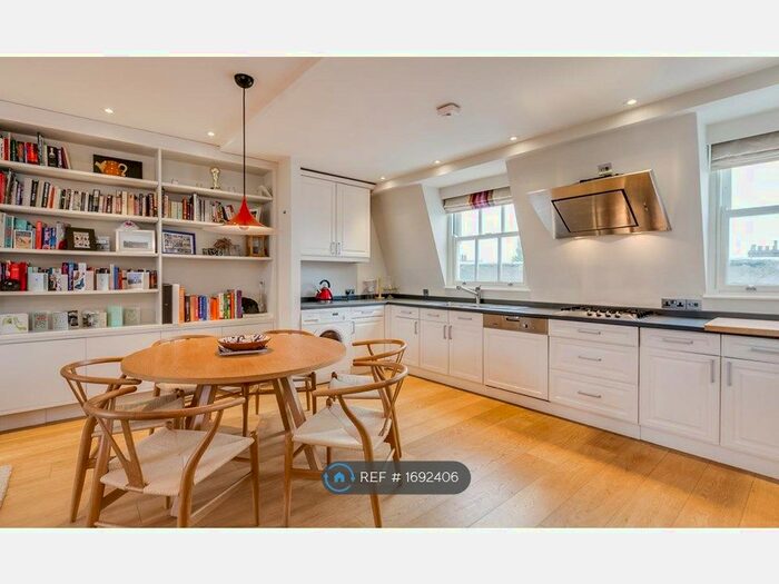 2 Bedroom Maisonette To Rent In Forbra House, London, W11