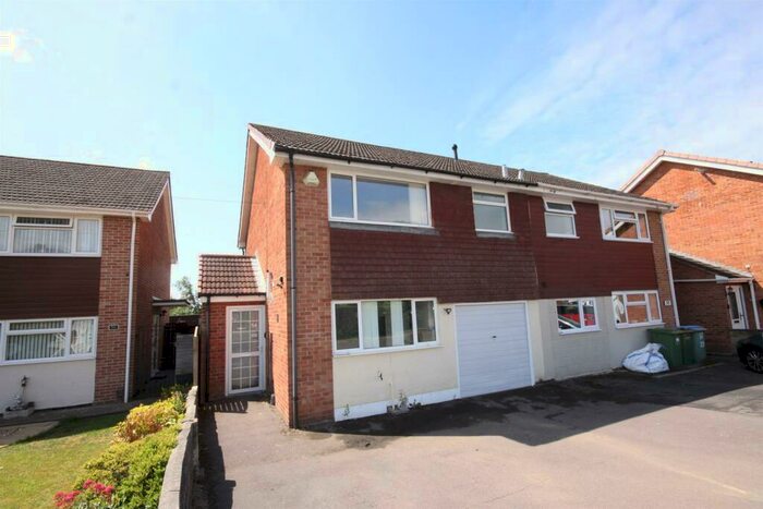 3 Bedroom End Of Terrace House To Rent In Scafell Avenue, Fareham, PO14
