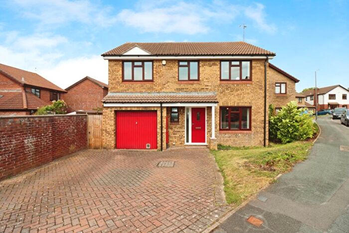 4 Bedroom Detached House For Sale In Brackenbury Drive, Bristol, Avon, BS34