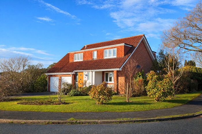 4 Bedroom Detached House For Sale In Mount Pleasant Drive, Bransgore, Christchurch, BH23