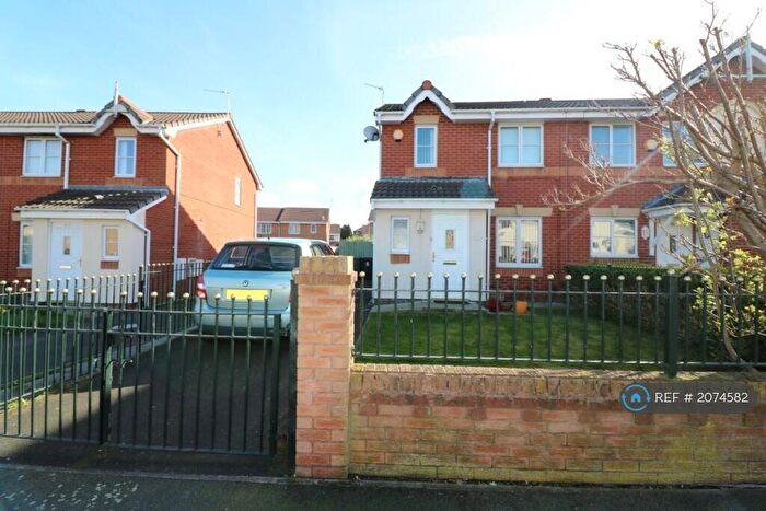 3 Bedroom Semi-Detached House To Rent In Lansdowne Road, Prenton, CH43