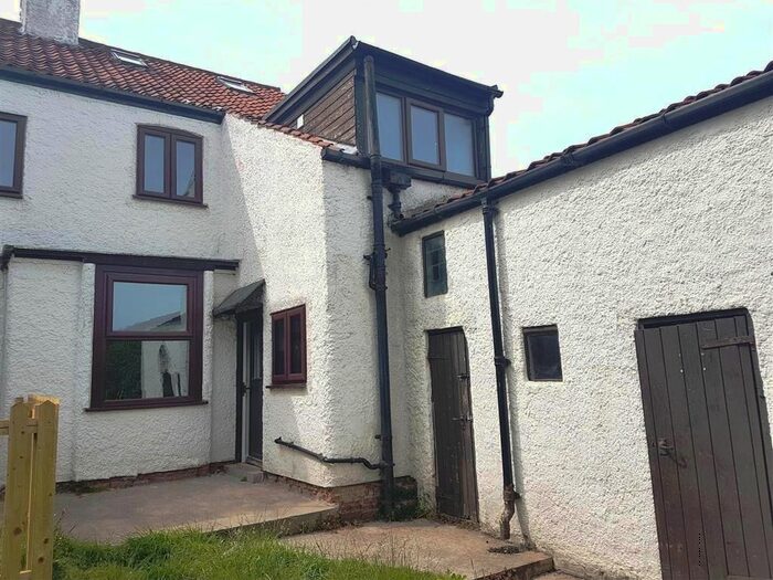 2 Bedroom Country House To Rent In Church Street, Bawtry, Doncaster, DN10