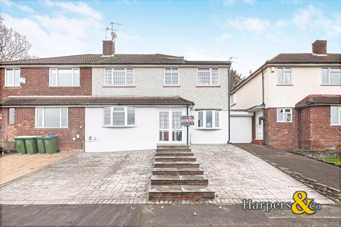 5 Bedroom Semi-Detached House For Sale In Love Lane, Bexley, DA5