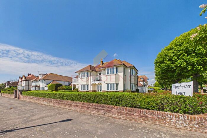 3 Bedroom Apartment For Sale In Winchester Road, Frinton On Sea, CO13